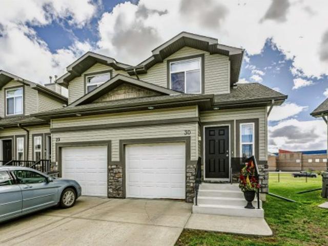 30 9511 Av, Morinville, AB, T8R 0C6 townhouse for sale | Listing ID E4508 | Royal LePage