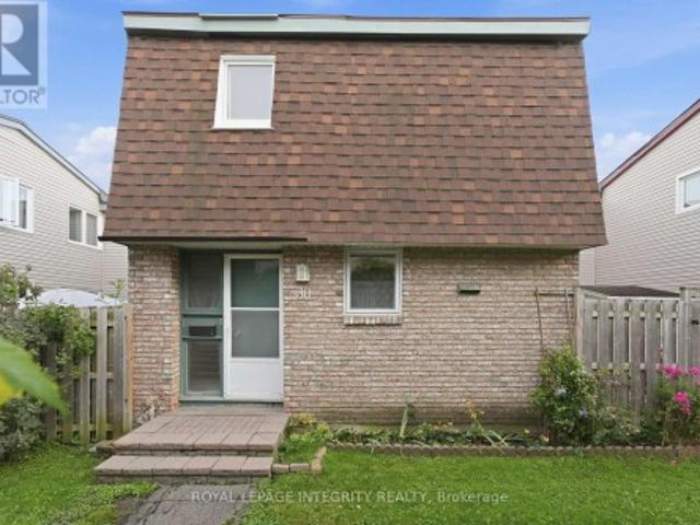30 2057 Jasmine Crescent, Ottawa, ON, K1J 7W2 townhouse for sale | Listing ID X13764 | Royal LePage