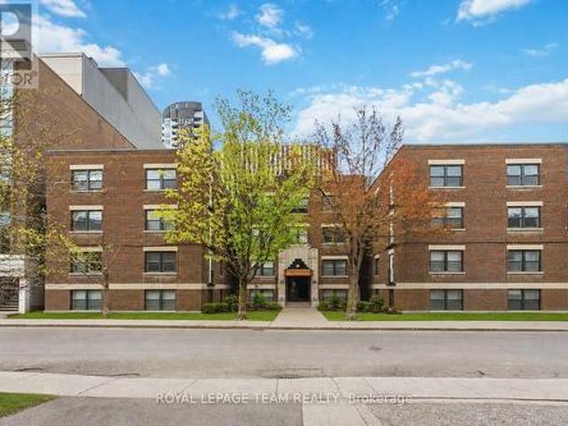 30 235 Cooper Street, Ottawa, ON, K2P 1L7 house for lease | Listing ID X13704 | Royal LePage