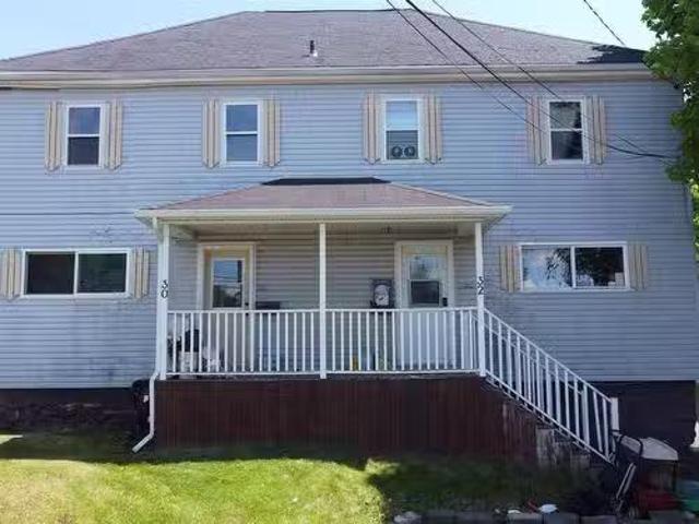 30 32 West Pleasant Street, Amherst, NS, B4H 1E4 house for s.