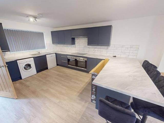 30 Tennyson Street, THe Arboretum. 6 bed terraced house to rent £4,550 pcm £1,050 pw