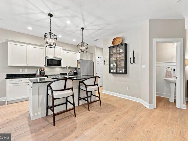 30 UNIT 3 Wexford Court