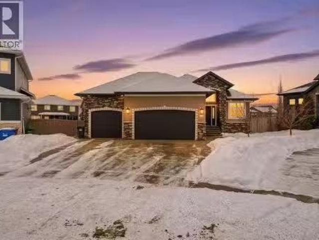 30 Van Horn Close, Red Deer, AB, T4R 0N3 house for sale Lis.