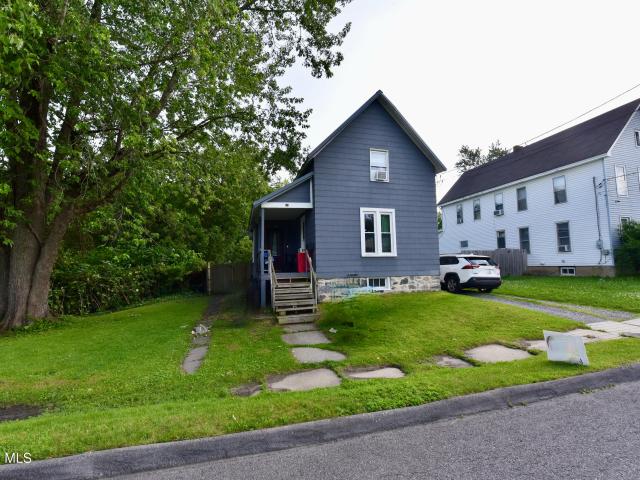 30 W Decker Street