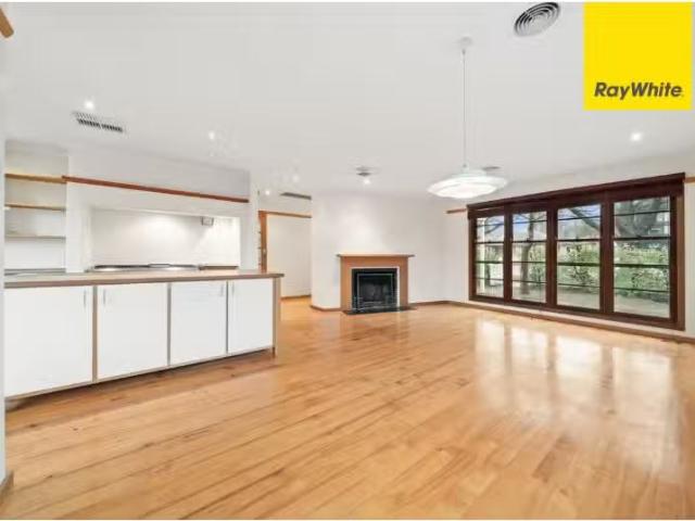 30 Waratah Street, O'CONNOR House for rent Listed by Hayley K.