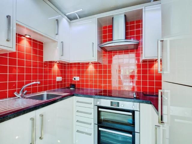 30 Wimborne Road, Bournemouth BH2, 1 bed flat to rent, £1,100 pcm | PrimeLocation