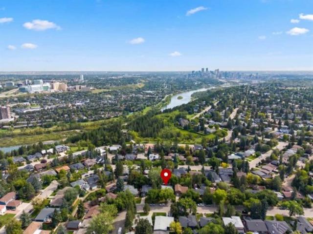 30 Wimbledon Drive Sw, Calgary, AB, T3C 3J4 house for sale | Listing ID A2344 | Royal LePage