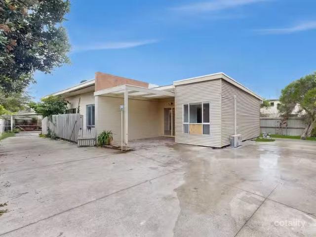 30 Wilkinson Street, TOOTGAROOK, VIC 3941 House for Rent