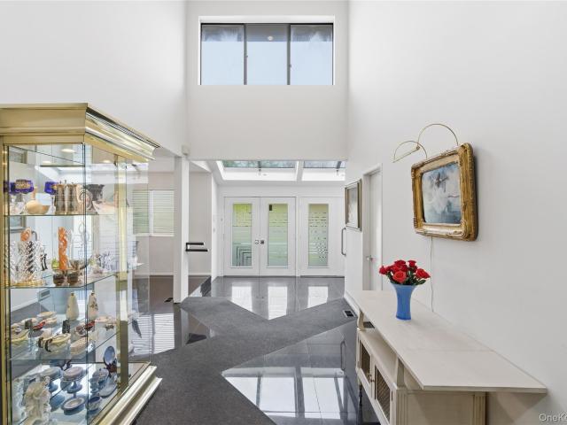 30 Yale Drive