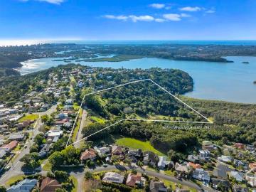 30 Acres with Ocean Views, Minutes to the Coast and Suitable for Horses and Cattle