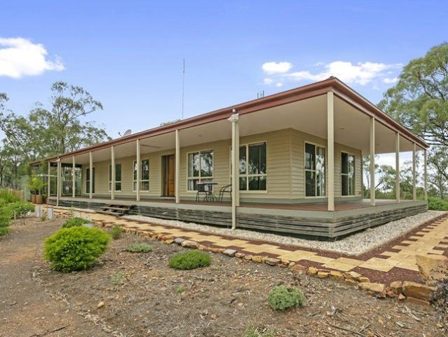 30 ACRES of OFF GRID FREEDOM Live the country lifestyle