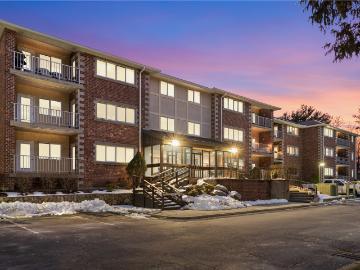 30 Argyle Avenue 206