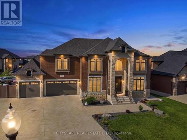 30 Augustus Court, Lasalle, ON, N9H 0G6 house for sale | Listing ID X13789 | Royal LePage