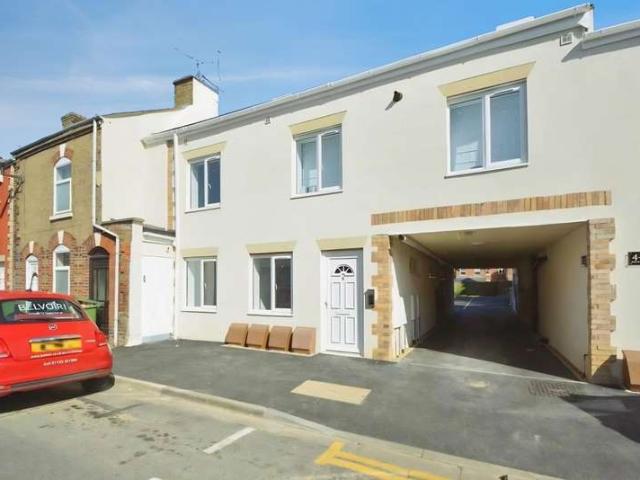 30 Bedroom Apartment Flat
