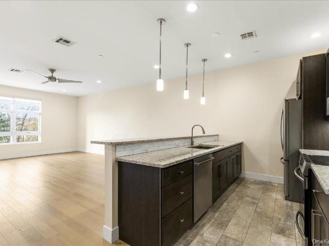 30 Beekman Street 207