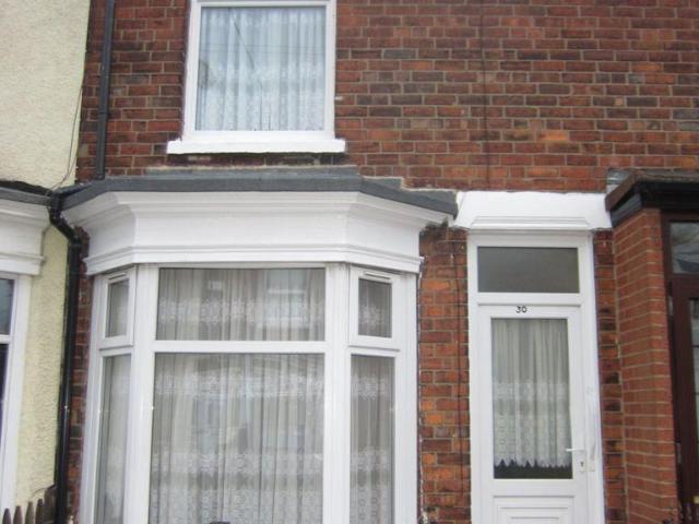 30 Berkshire Street, Hull, HU8 8TJ 2 bed terraced house to rent £650 pcm £150 pw