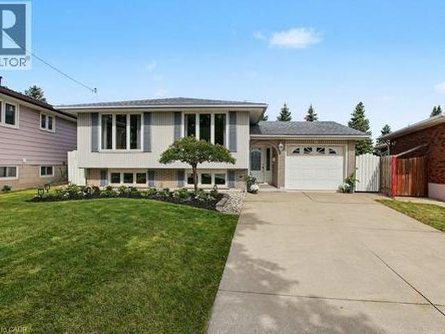 30 Catalina Drive, Hamilton, ON, L8G 2M5 house for sale | Listing ID 40868 | Royal LePage