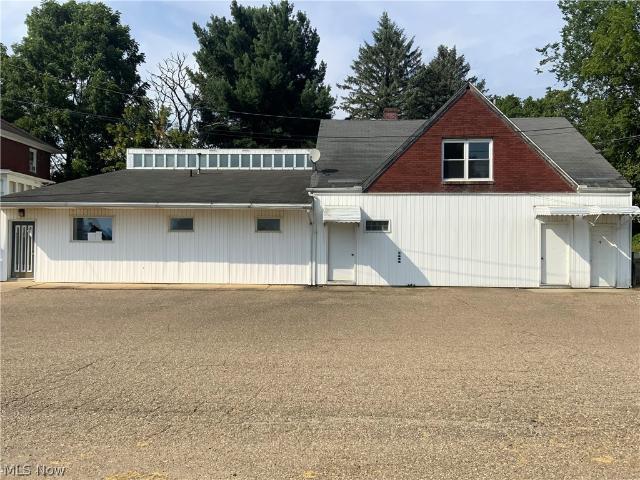 30 Cecil Street NE