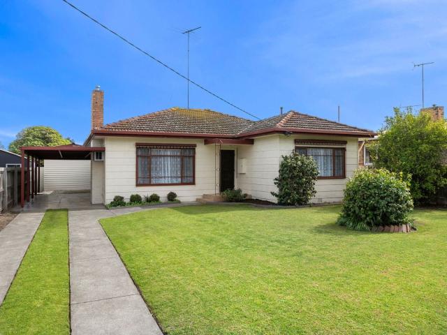 30 Cosgrove Street, Breakwater