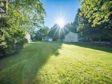 30 Davis Avenue, Fruitvale, BC, V0G 1L1 house for sale | Listing ID 10391 | Royal LePage