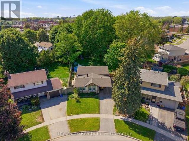 30 Deerpark Crescent, Clarington Bowmanville, ON, L1C 3M3 house for sale | Listing ID E13479 | Royal LePage