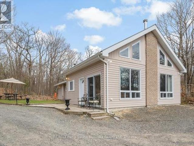 30 Dog Leg Path, Seguin, ON, P2A 0B2 house for sale | Listing ID X13082 | Royal LePage