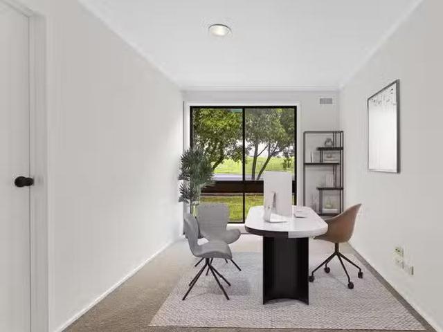 30 Douglas Parade, Traralgon, VIC 3844
