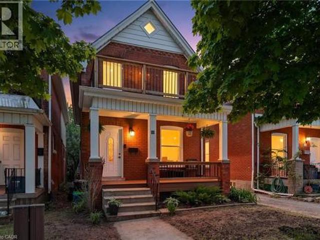 30 Dundas Street, Brantford, ON, N3R 1R9 house for sale | Listing ID 40856 | Royal LePage