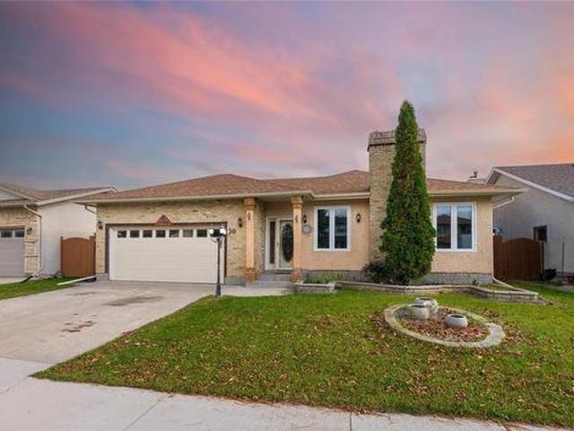 30 Durward Street, Winnipeg, MB, R2V 3P6 house for sale | Listing ID 202625 | Royal LePage