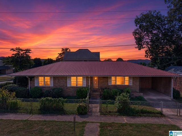 30 E 19th St, Anniston, AL 36201
