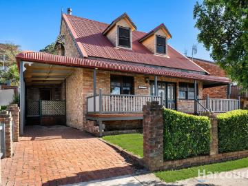 Merewether, Newcastle - Garden, Balcony