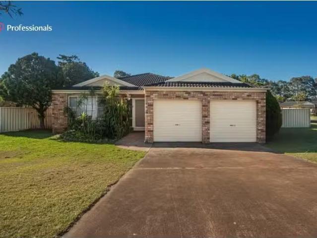 30 Elderberry Avenue, Worrigee House for rent Listed by Maddi.
