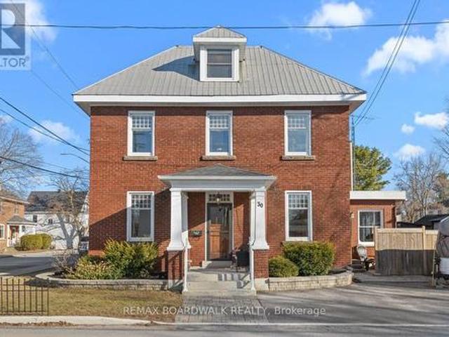30 Emily Street, Carleton Place, ON, K7C 1S2 house for sale | Listing ID X13000 | Royal LePage
