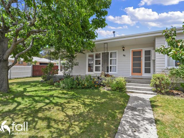 30 esplanade, lindisfarne tas 7015 | fall real estate