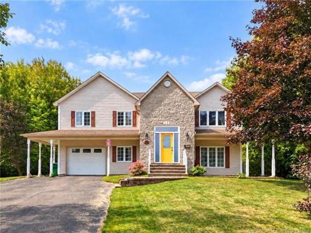 30 Faith Crt, Fredericton, NB, E3B 9H6 house for sale | Listing ID NB147827 | Royal LePage