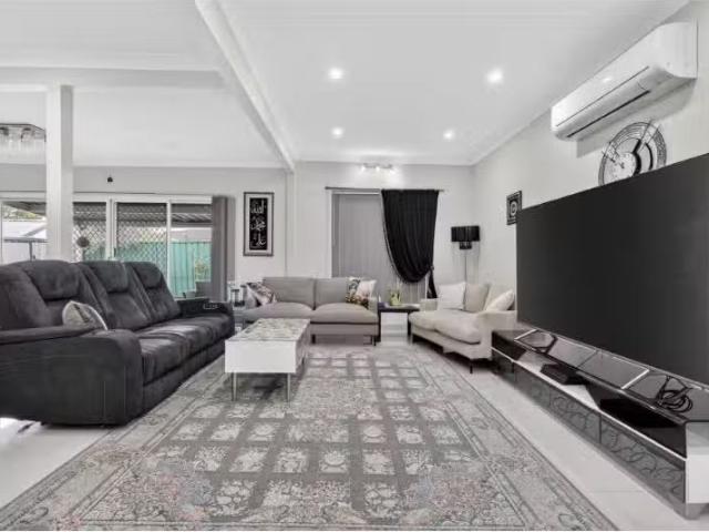 30 Fowler Road, Merrylands House for rent Listed by Sarthak N.