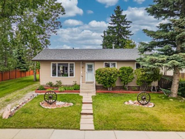 30 Garden Valley Drive, Stony Plain, AB, T7Z 1H5 house for sale | Listing ID E4497 | Royal LePage