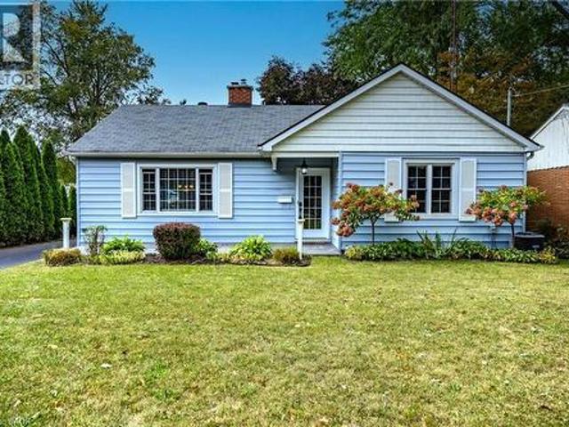 30 Gibson Drive, Simcoe, ON, N3Y 3L3 house for sale | Listing ID 40867 | Royal LePage