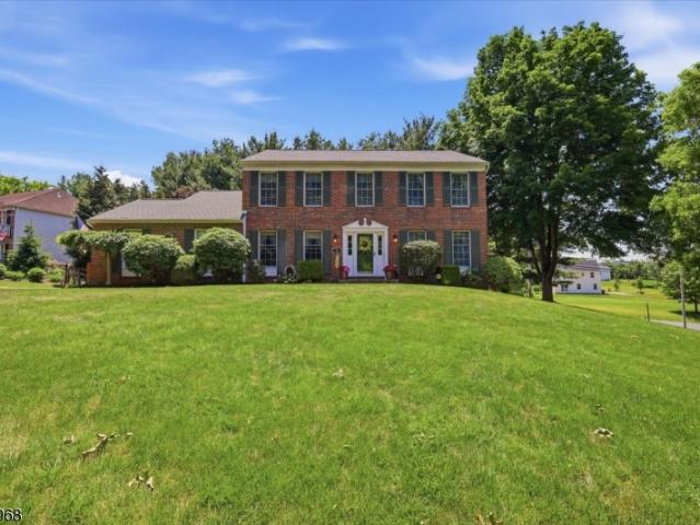30 Glen Eagles Rd