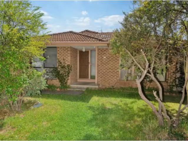 30 Gymea Street, NARRABUNDAH House for rent Listed by Ryan Wo.