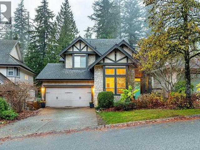 30 Hawthorn Drive, Port Moody, BC, V3H 0A4 house for sale | Listing ID R3137 | Royal LePage