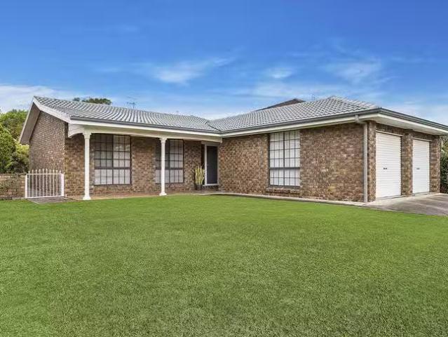 30 Hinemoa Avenue, Killarney Vale, NSW 2261