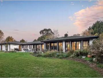 30 Hutchinson Place, Burra House for rent Listed by Sophie Wh.