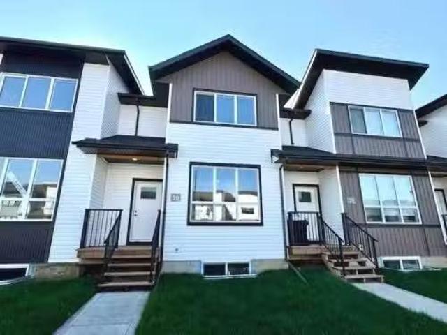 30 Inglis Crescent, Sylvan Lake, AB, T4S 0V3 house for sale.