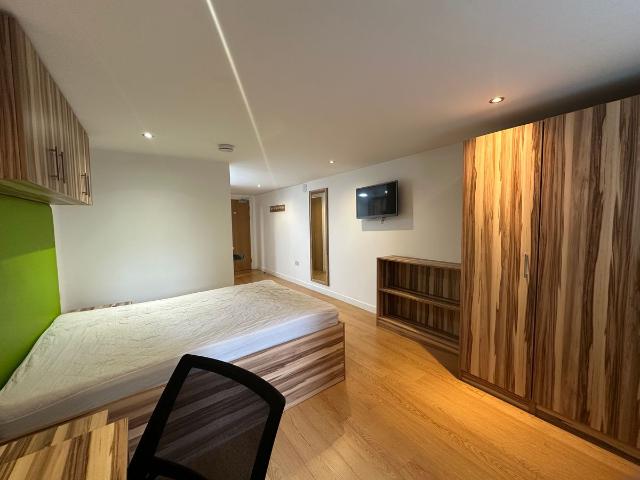30 Kirkgate, Huddersfield HD1, 1 bed flat to rent, £650 pcm | PrimeLocation