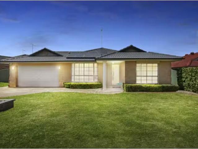 30 Kobina Avenue, GLENMORE PARK House for rent Listed by Jo N.