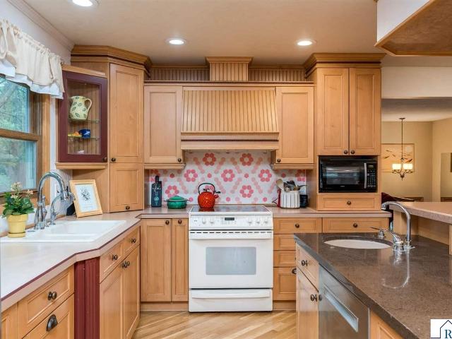 30 Lincoln Lane