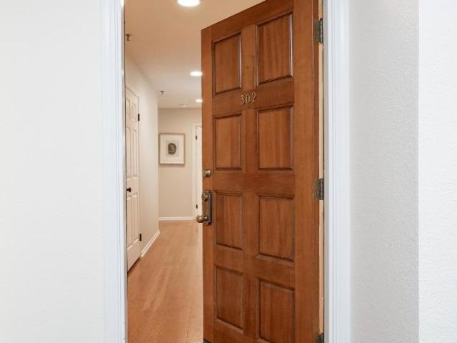 30 Lorton Avenue 302