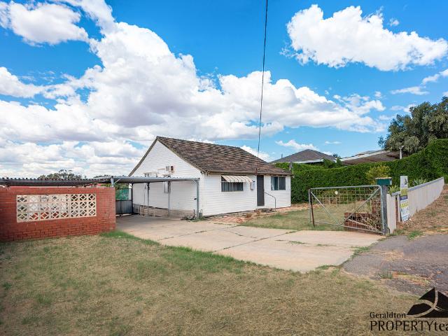30 Lorna Street, BERESFORD WA 6530
