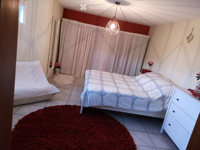 30 m²